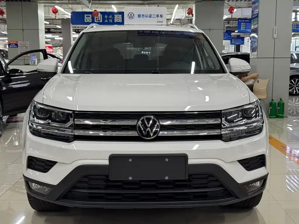 Volkswagen Tharu — фото 8