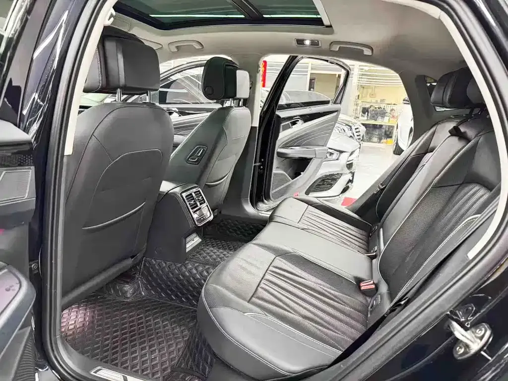 Volkswagen Passat — фото 6