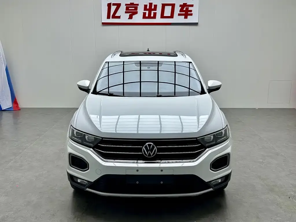 Volkswagen T-Roc — фото 2