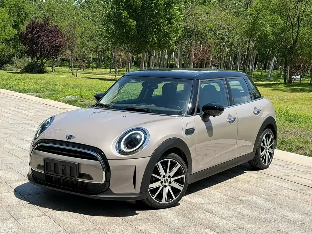 MINI Cooper (3-door) — фото 1