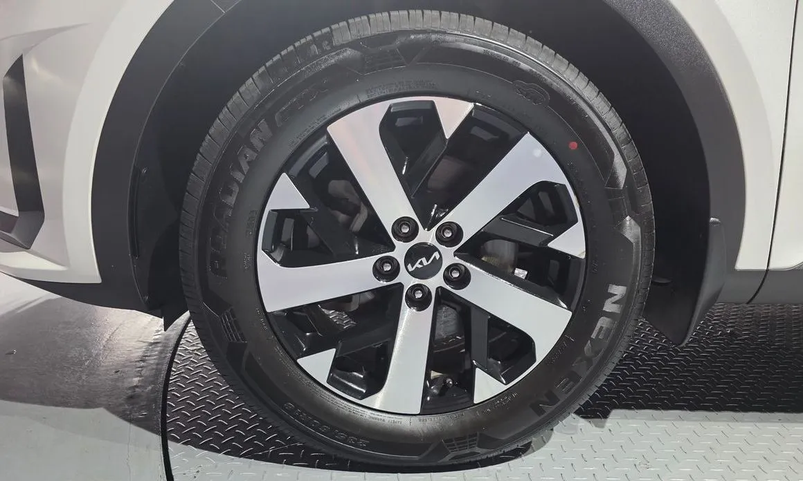 Kia Sorento 2023 из KR, фото 7