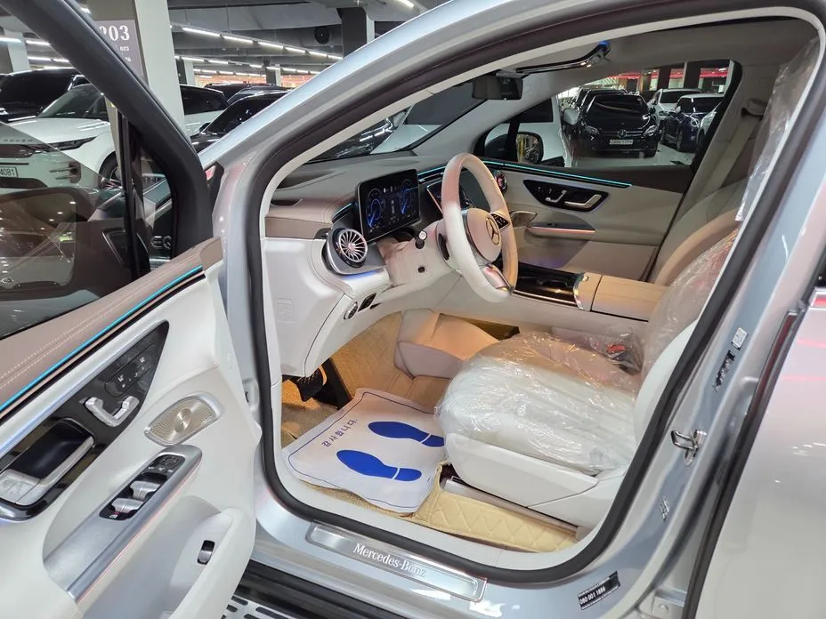 Mercedes-Benz EQE 2023 из KR, фото 3