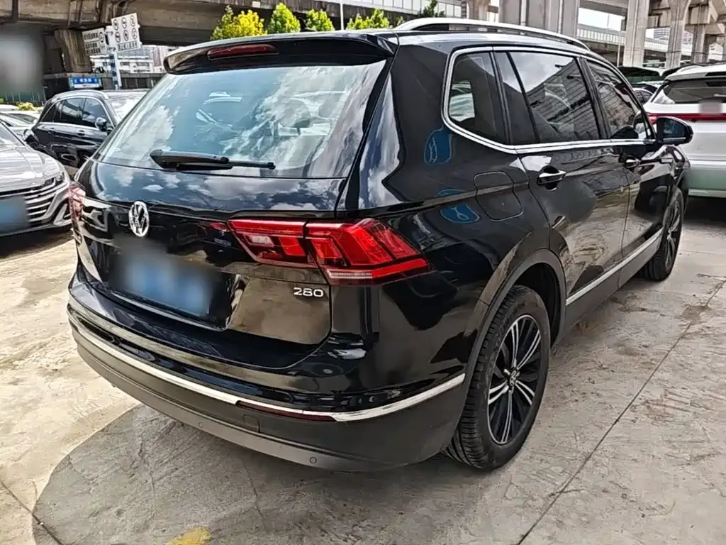 Volkswagen Tiguan L 2021 из CN, фото 6