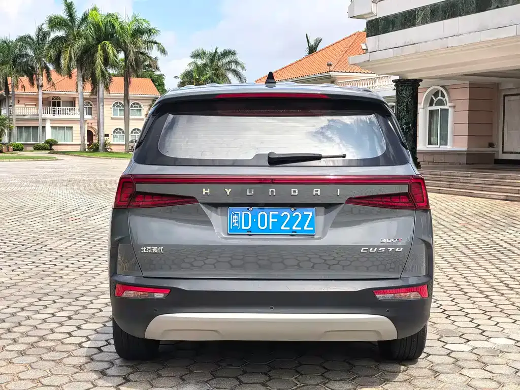 Hyundai Custo — фото 6
