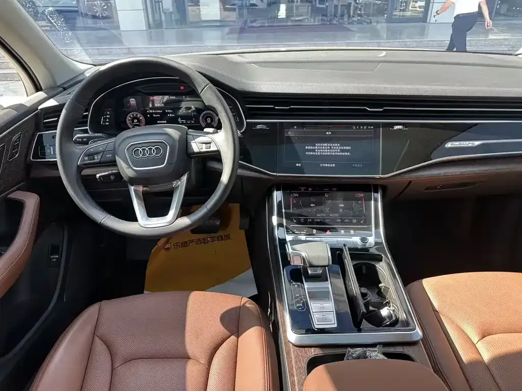 Audi Q7 — фото 5