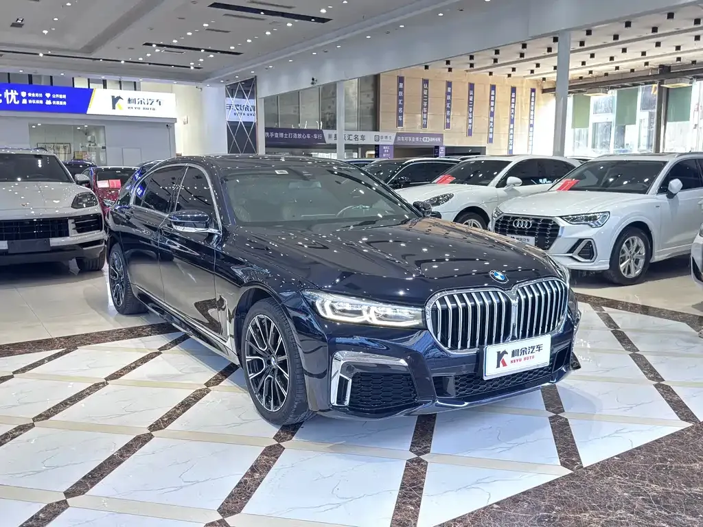 BMW 7 Series 2022 из CN, фото 4