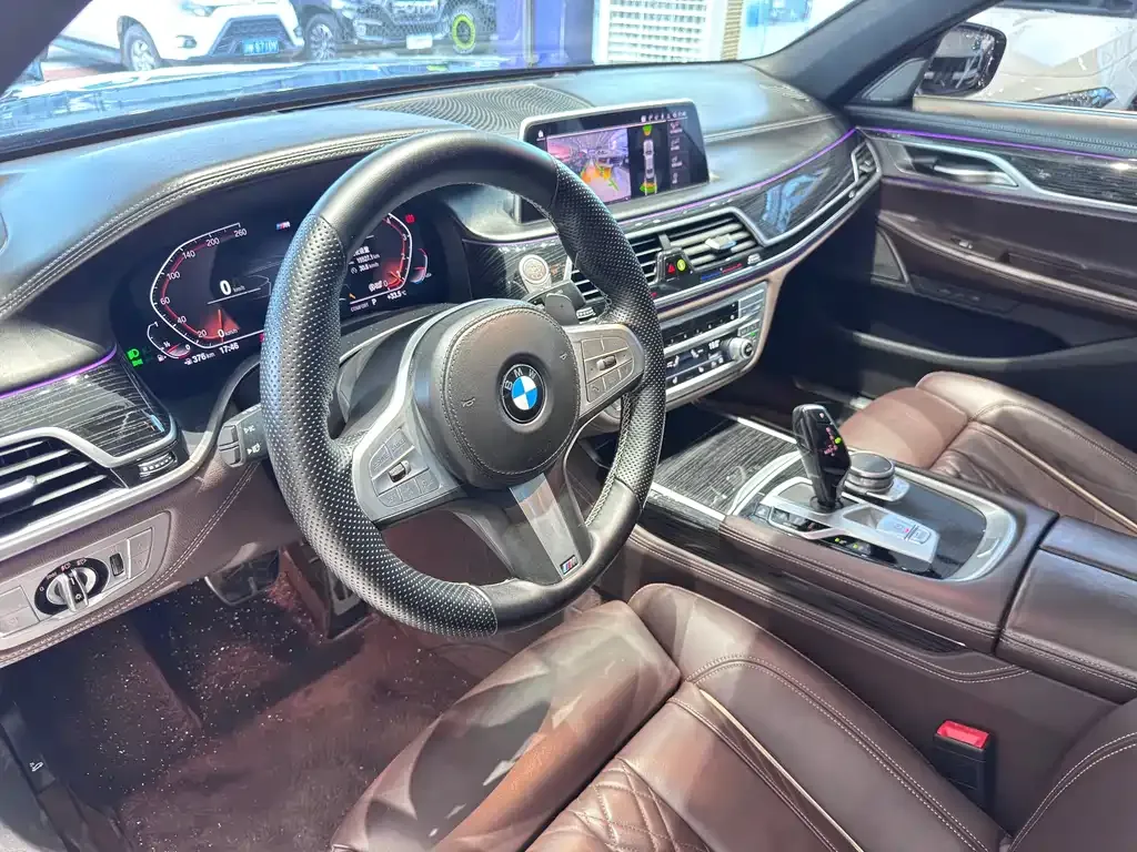 BMW 7 Series 2022 из CN, фото 3