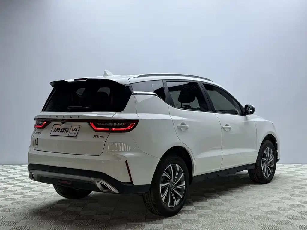 Geely Vision X6 — фото 10