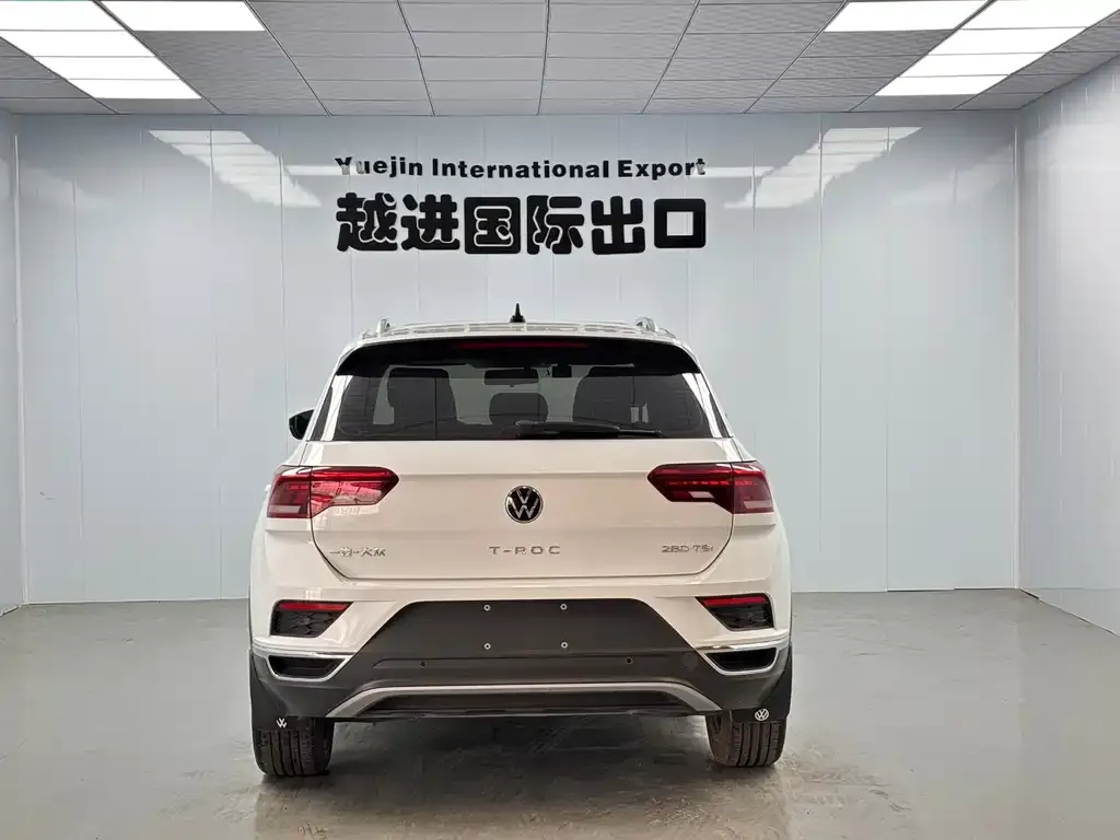Volkswagen T-Roc — фото 2