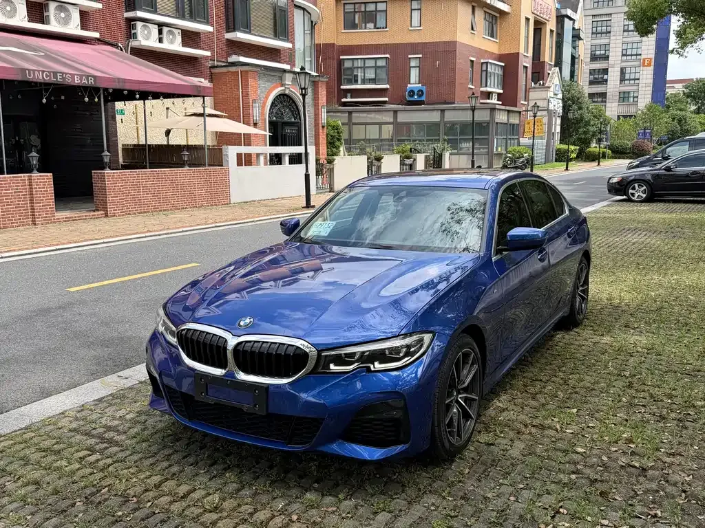 BMW 3 Series — фото 1