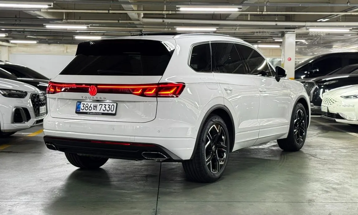 Volkswagen Touareg — фото 9