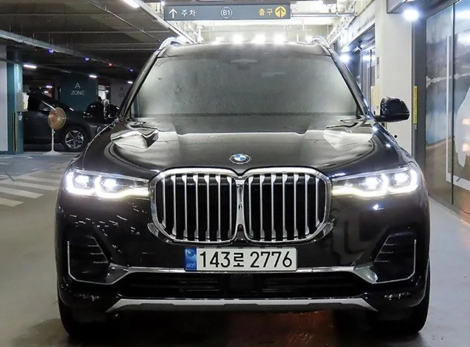 BMW X7 — фото 2