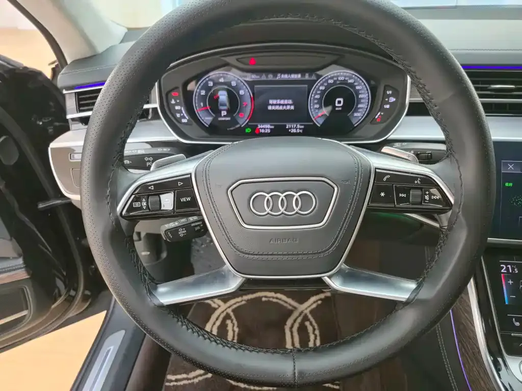 Audi A8 — фото 8