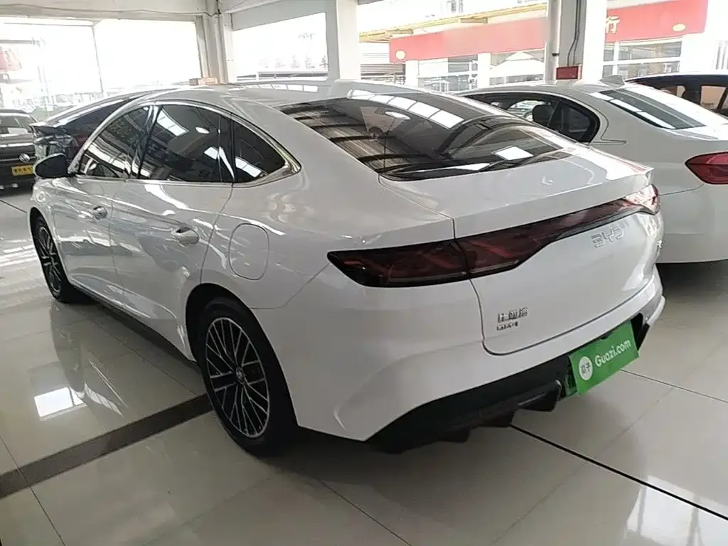BYD Qin L — фото 8