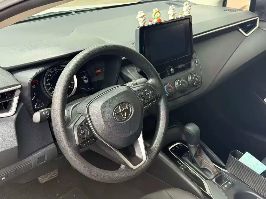 Toyota Corolla — фото 4