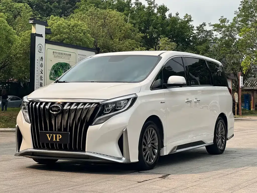 GAC Motor Trumpchi M8 — фото 1