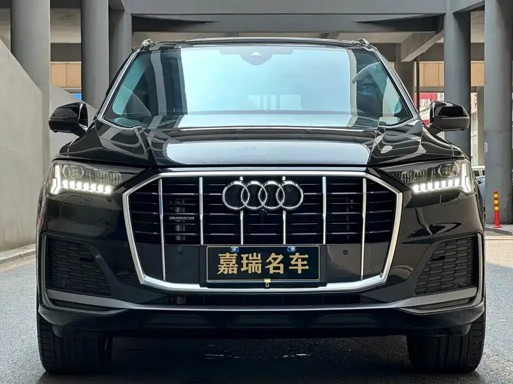 Audi Q7 — фото 2