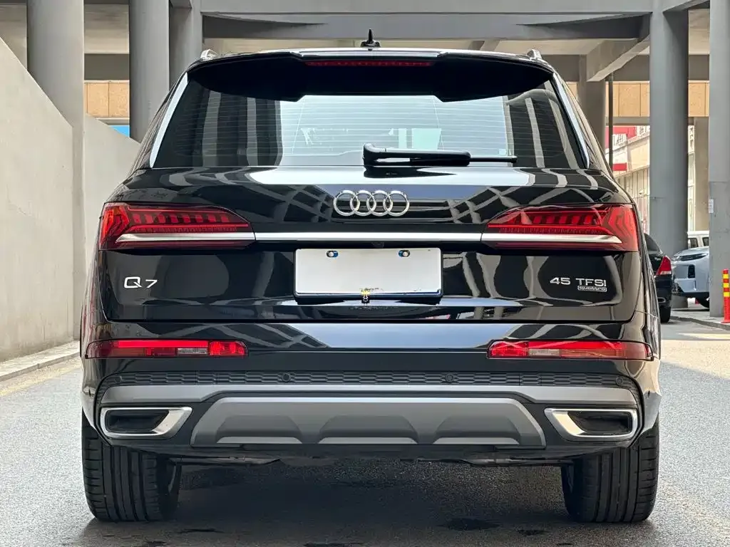 Audi Q7 — фото 4
