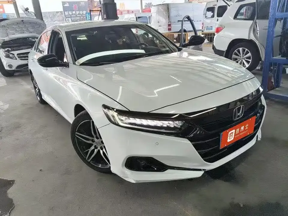 Honda Accord — фото 7