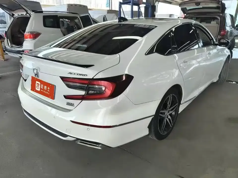 Honda Accord — фото 2
