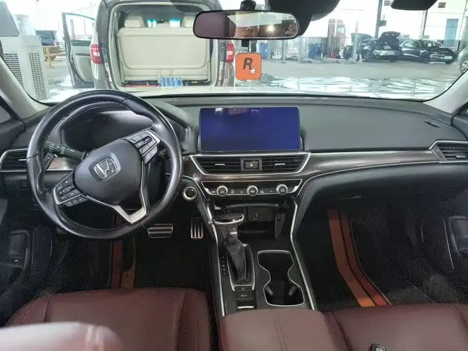 Honda Accord — фото 4