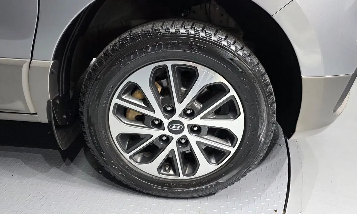 Hyundai Starex — фото 10