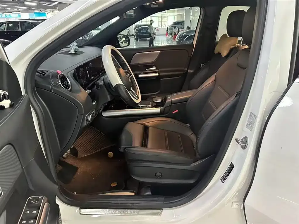 Mercedes-Benz GLA — фото 5
