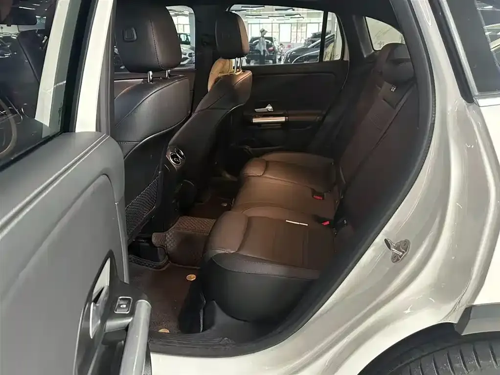 Mercedes-Benz GLA — фото 2