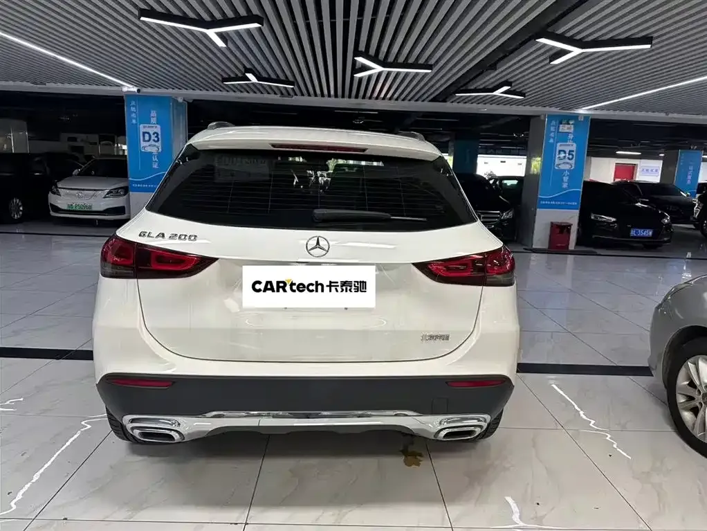 Mercedes-Benz GLA — фото 6