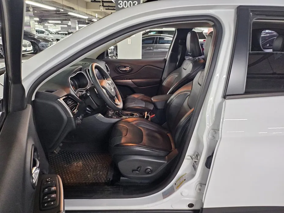 Jeep Cherokee 2022 из KR, фото 4