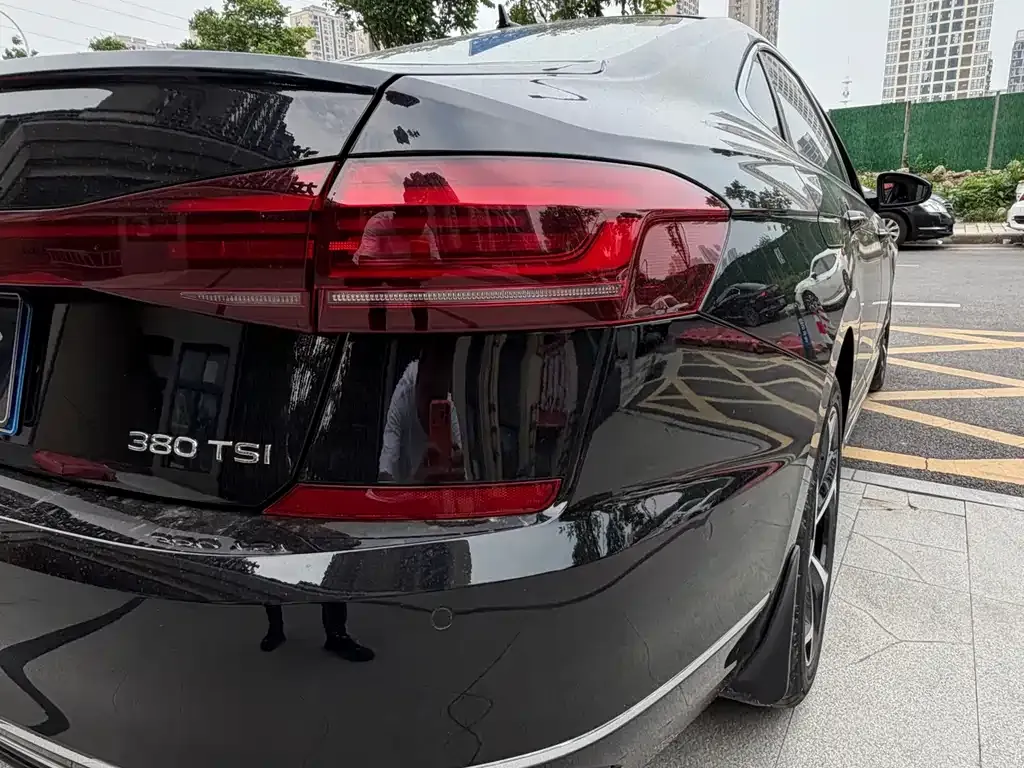 Volkswagen Passat — фото 2