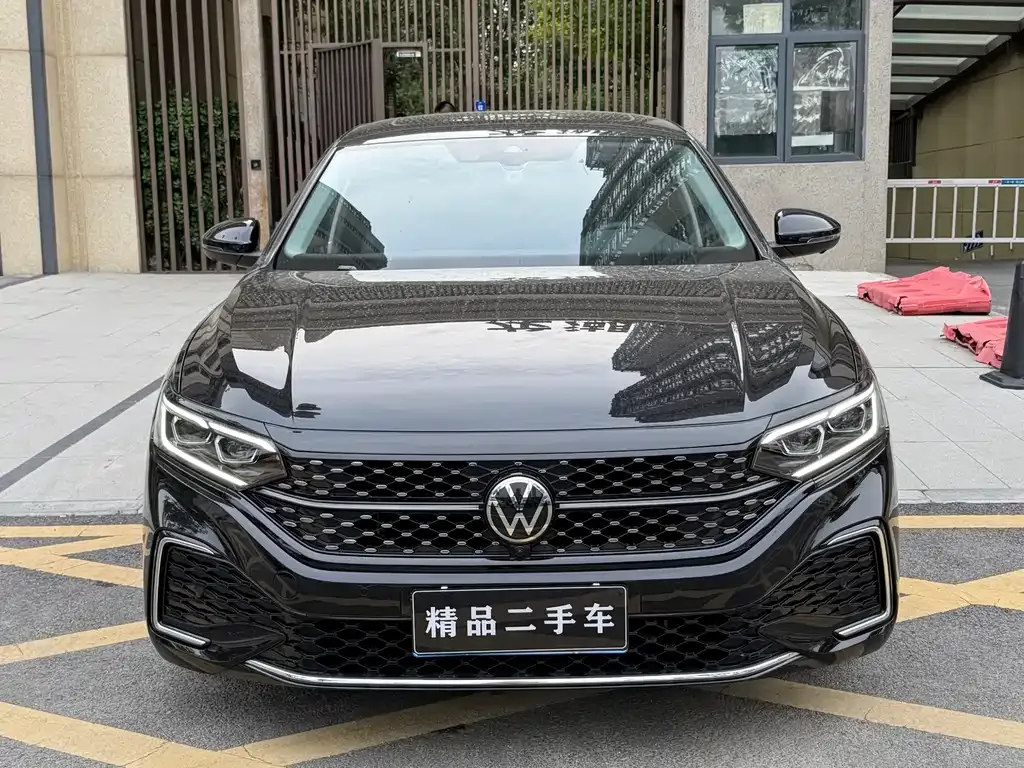 Volkswagen Passat — фото 5