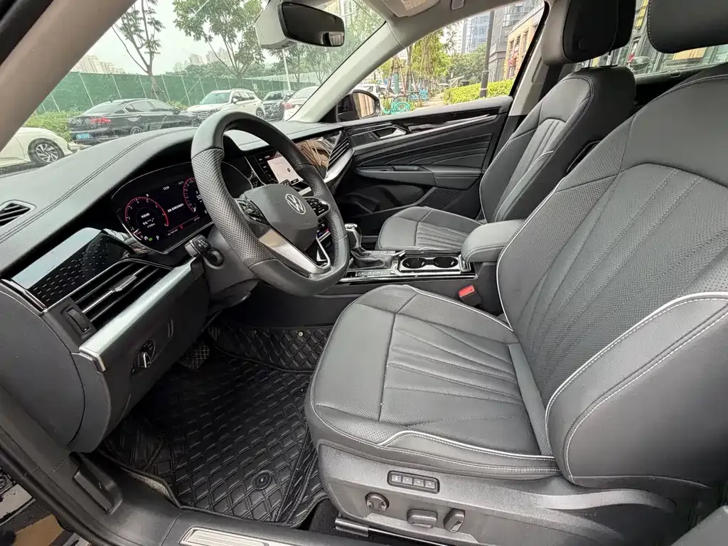 Volkswagen Passat — фото 10