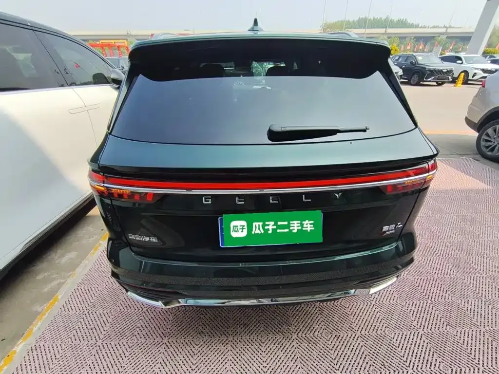 Geely Xingyue L — фото 10