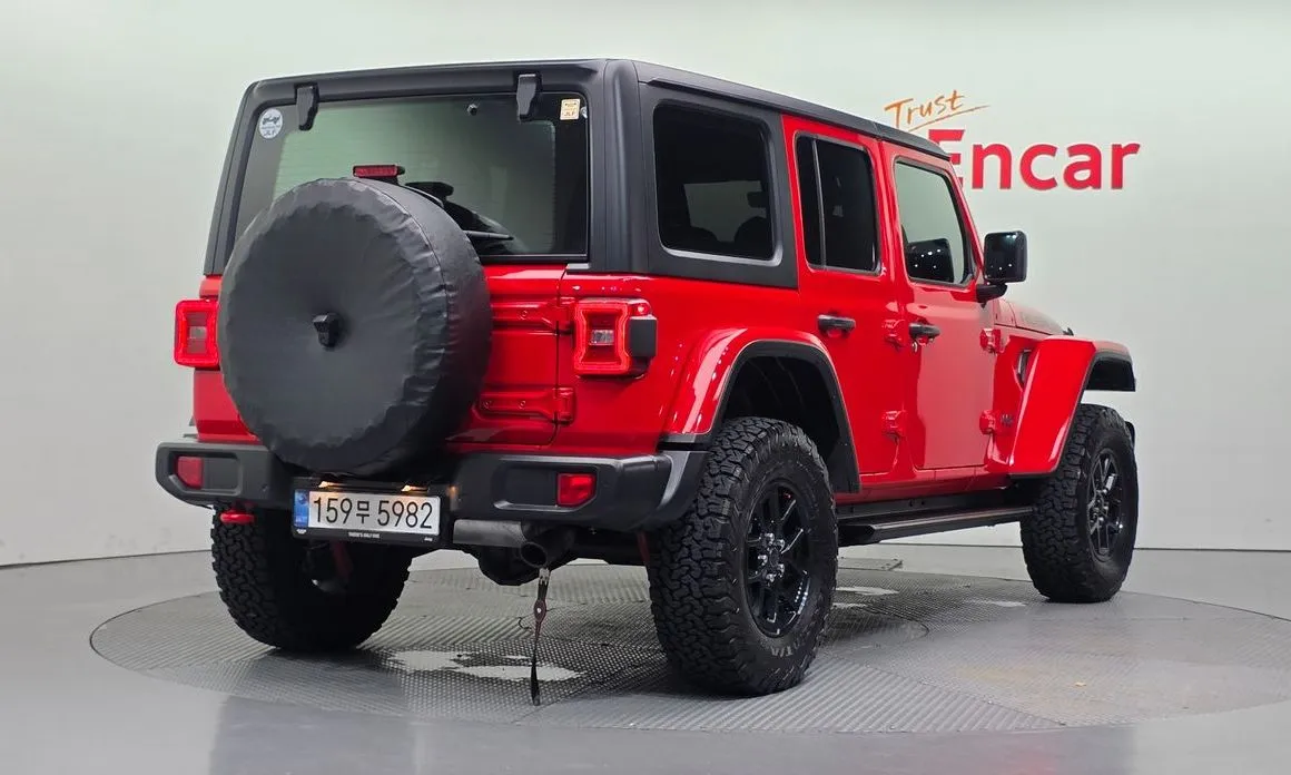 Jeep Wrangler — фото 6