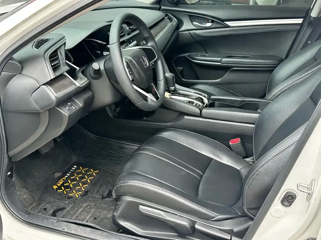 Honda Civic — фото 7