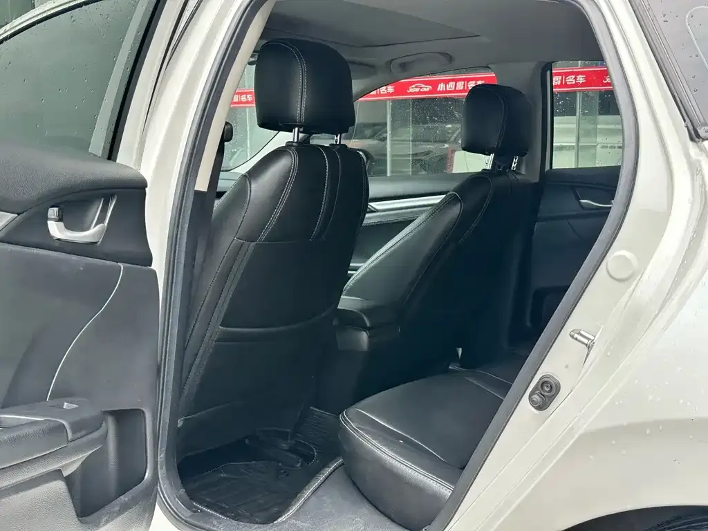 Honda Civic — фото 5