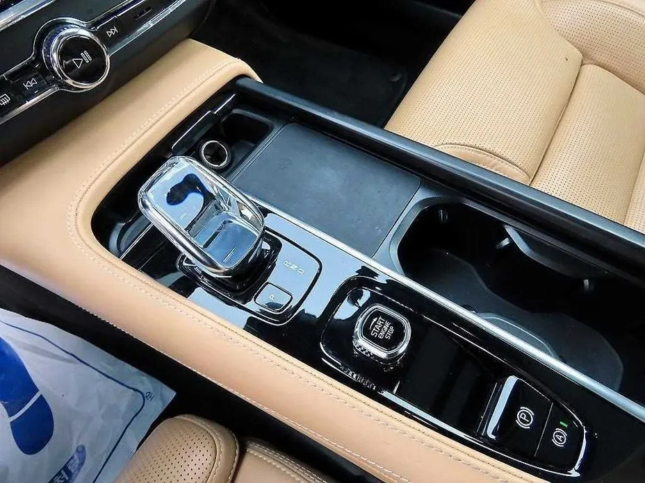 Volvo S90 — фото 9