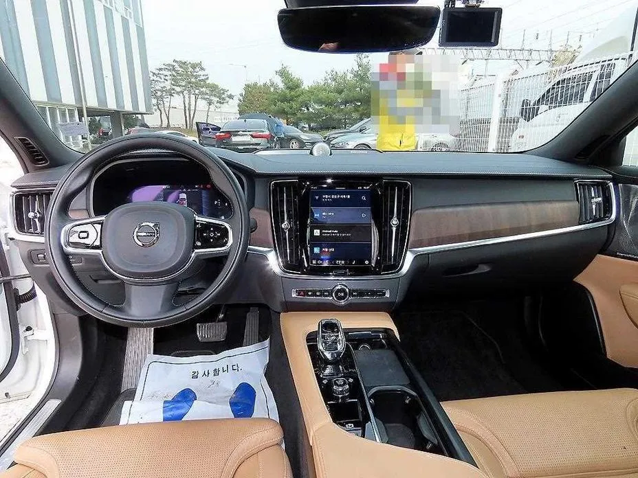 Volvo S90 — фото 10
