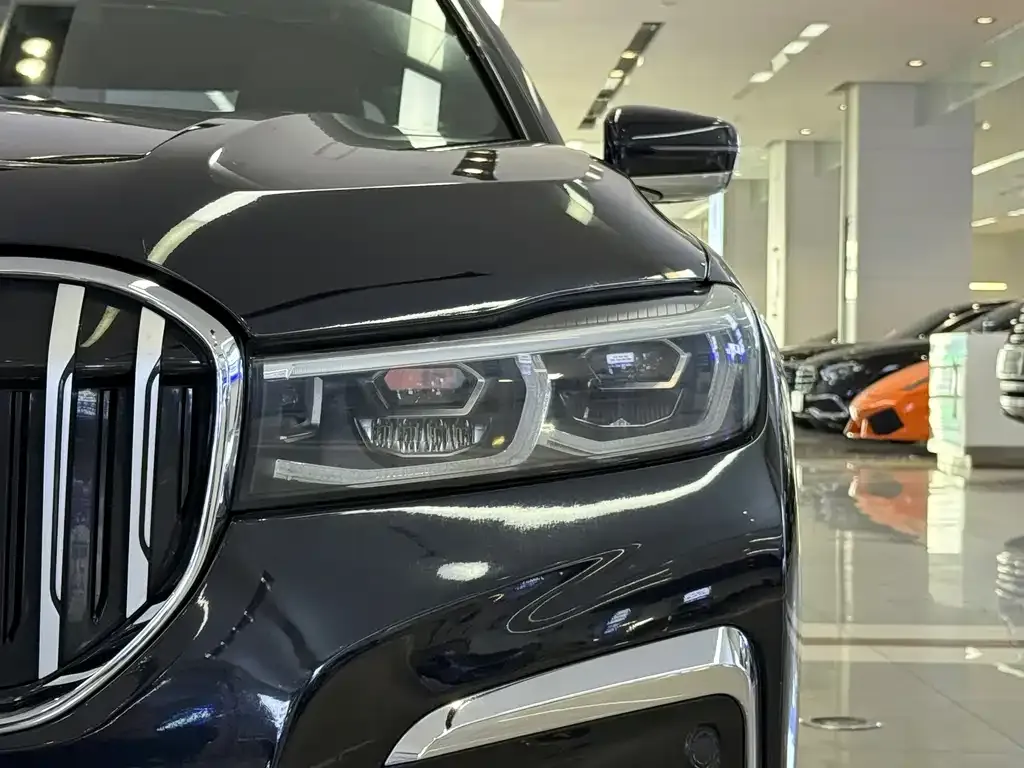BMW 7 Series 2022 из CN, фото 3