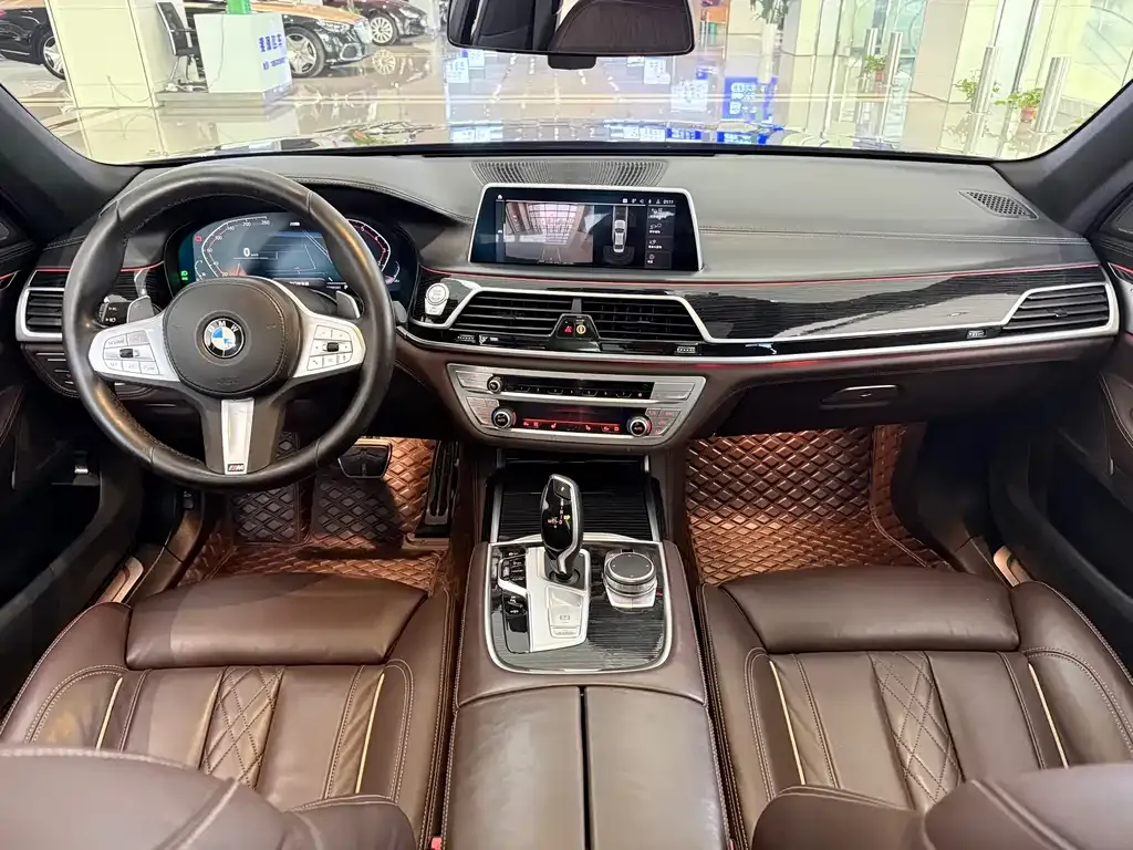 BMW 7 Series 2022 из CN, фото 8