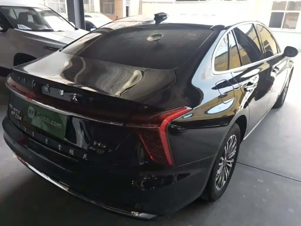 Hongqi H5 — фото 10