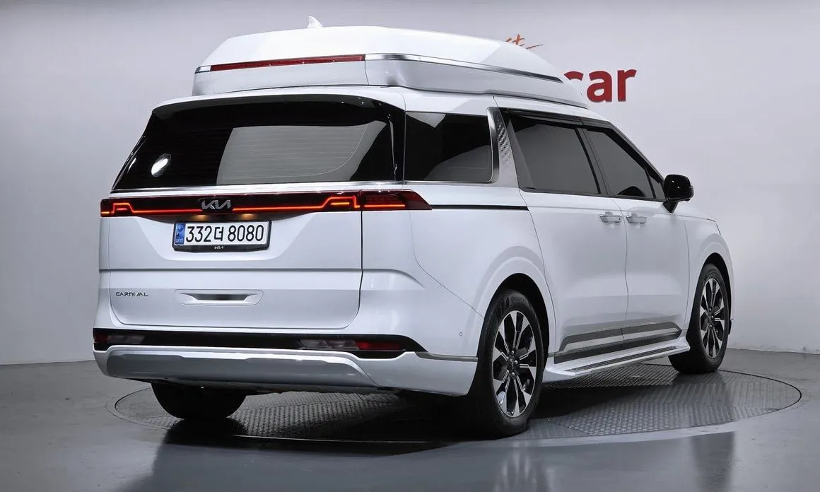 Kia Carnival — фото 4