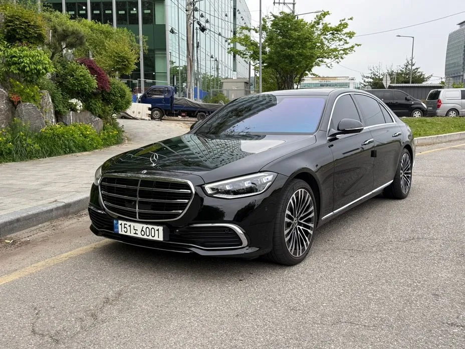 Mercedes-Benz S-Class — фото 1