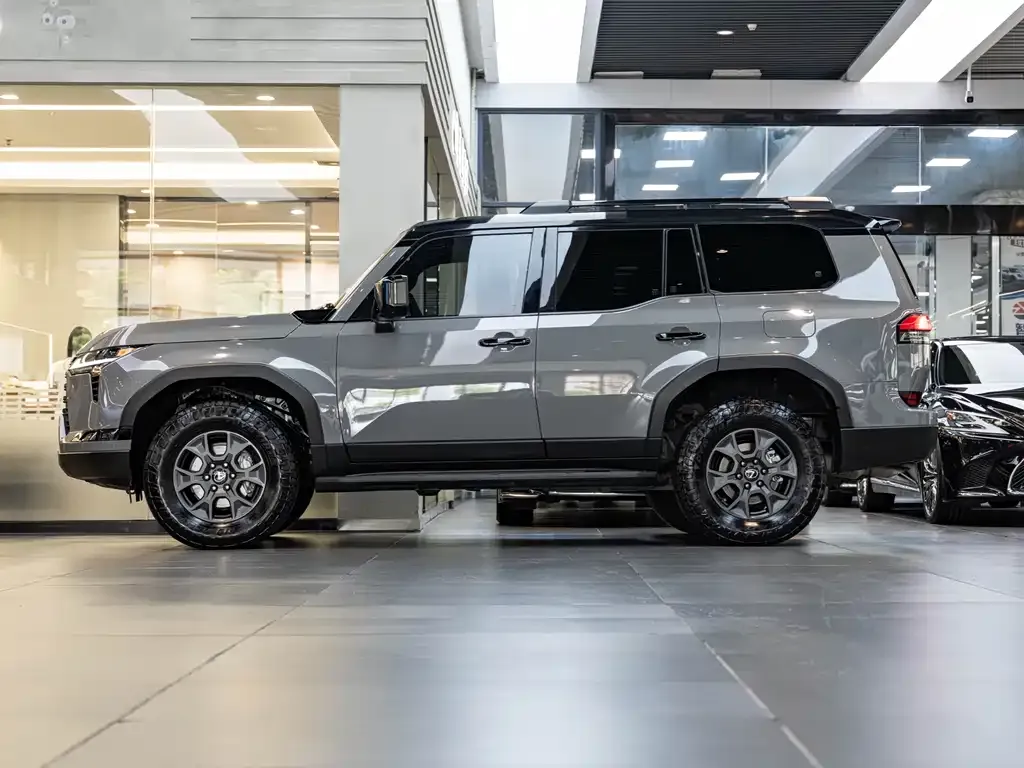 Lexus GX 2025 из CN, фото 4