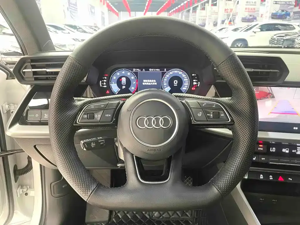 Audi A3 — фото 9