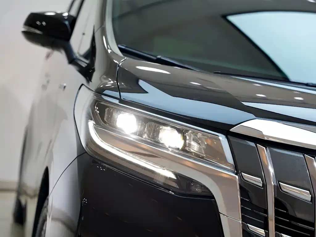 Toyota Alphard 2021 из CN, фото 10