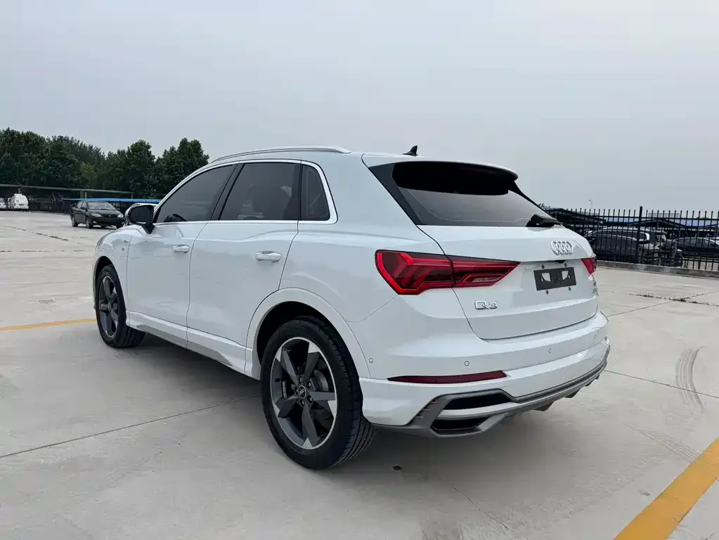 Audi Q3 — фото 3