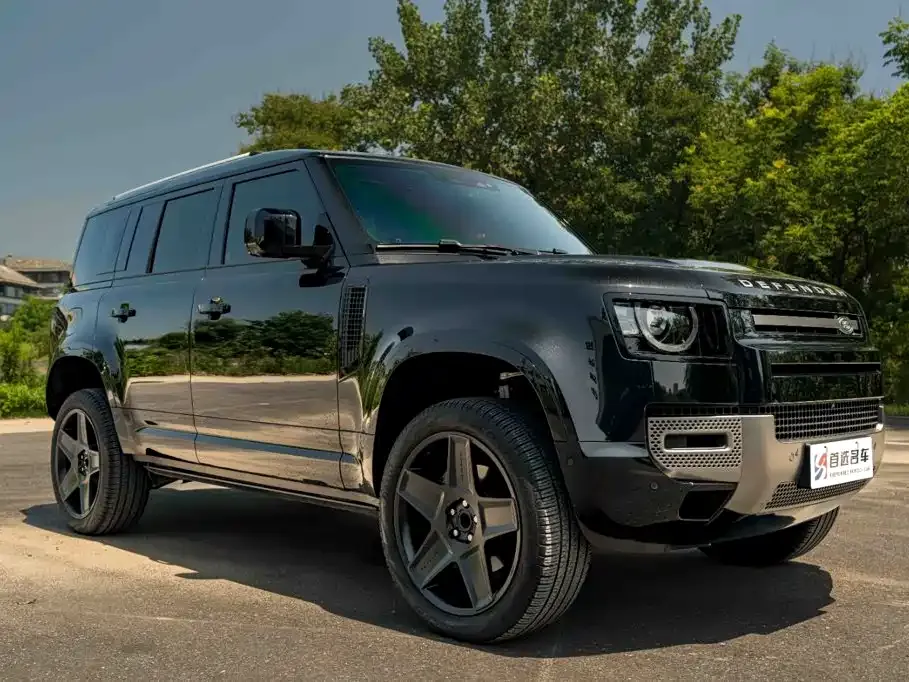 Land Rover Defender — фото 10