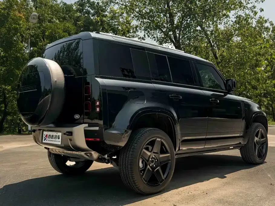 Land Rover Defender — фото 8